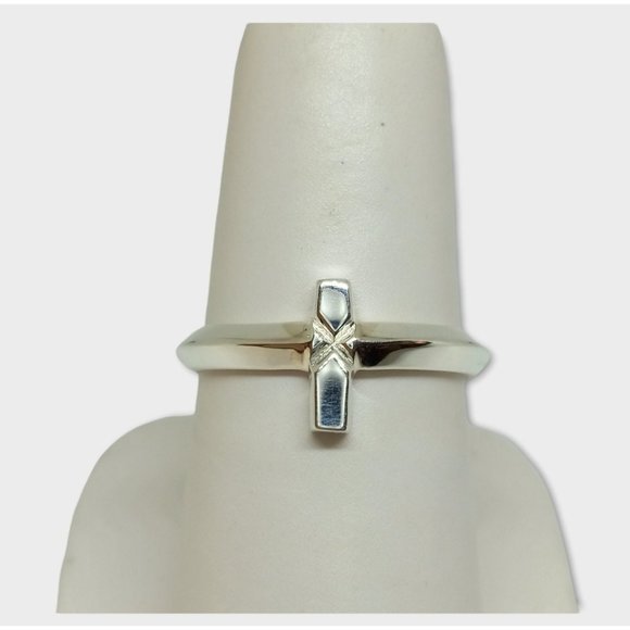 Sterling Silver Sideways Knife-Edge Cross Ring - Picture 3 of 5